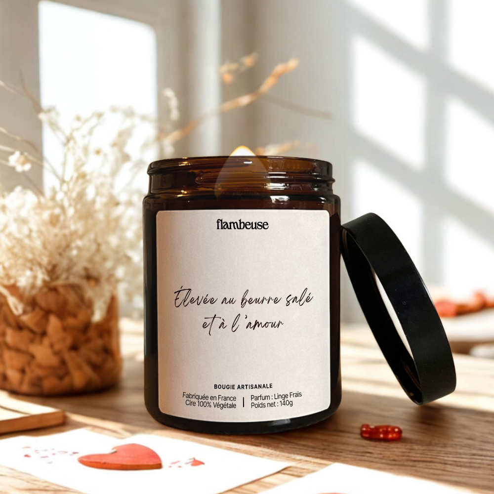 Bougie "Elevée au beurre salé et à l'amour"
